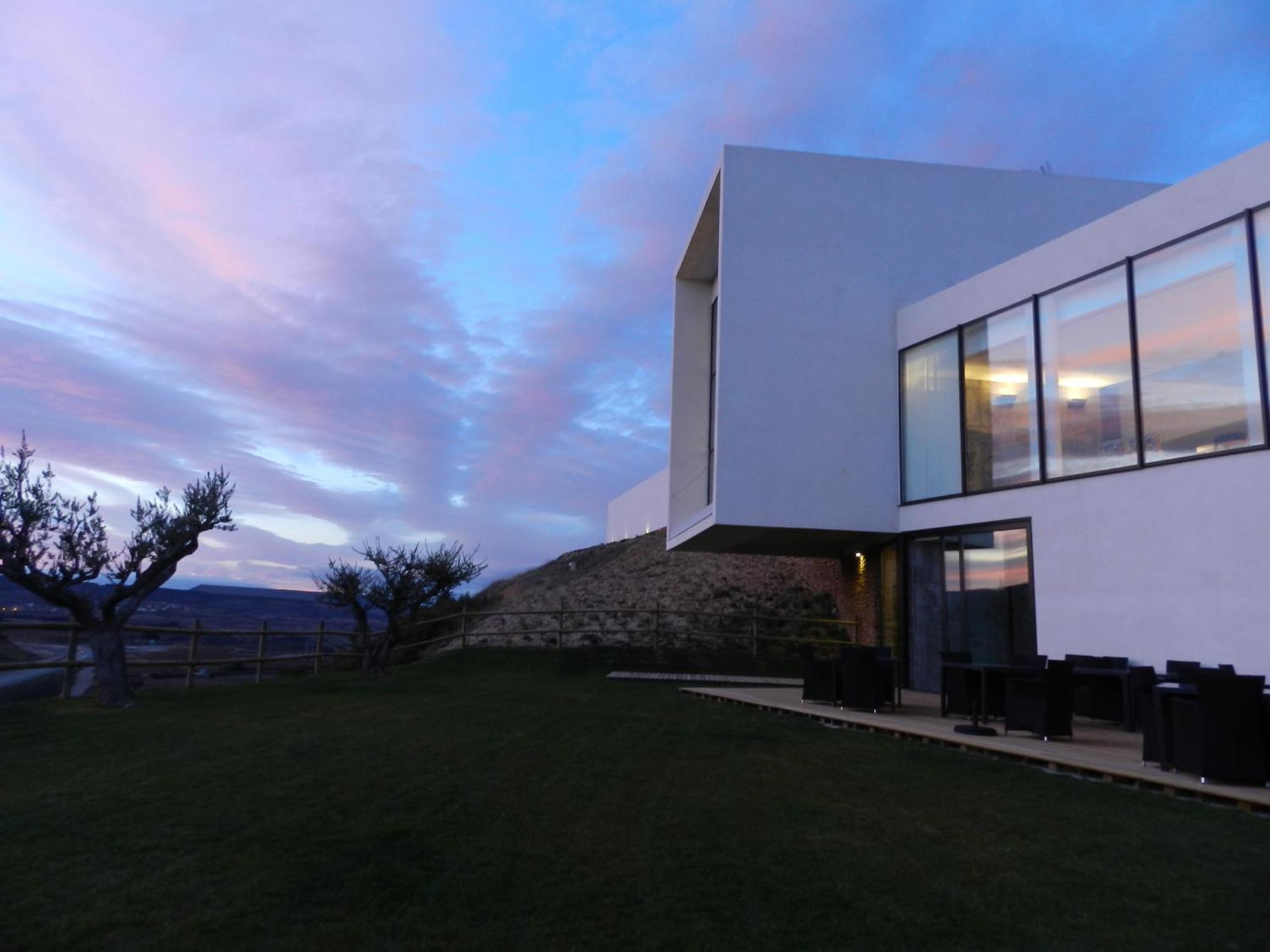 Hotel-Bodega Finca De Los Arandinos Entrena Eksteriør billede